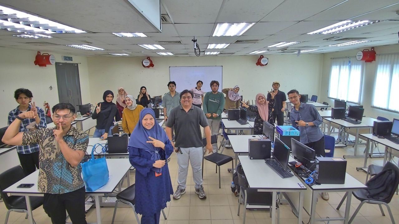 Photo from the BSS and ESS wireless network configuration lab